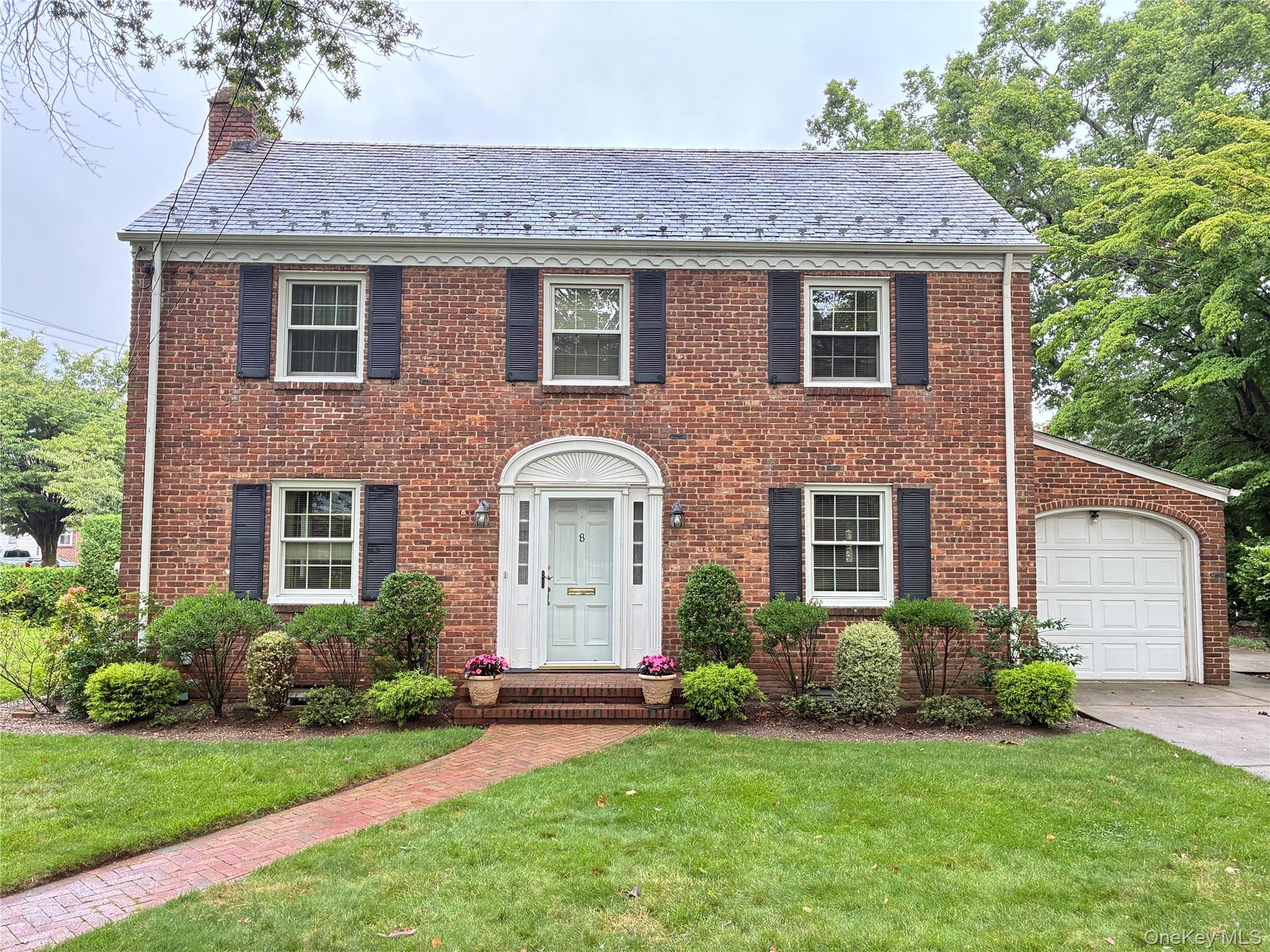 8 Orchid Street – For Sale