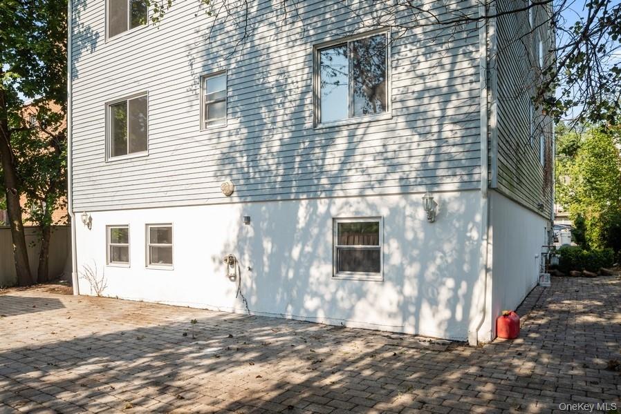 52 Washington Street, Unit 2 photo 17