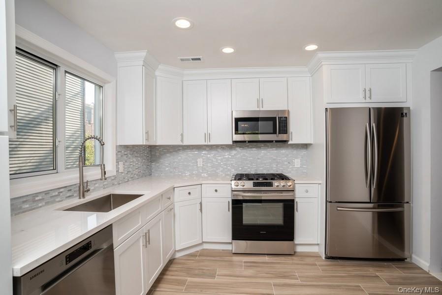 52 Washington Street, Unit 2 photo 9