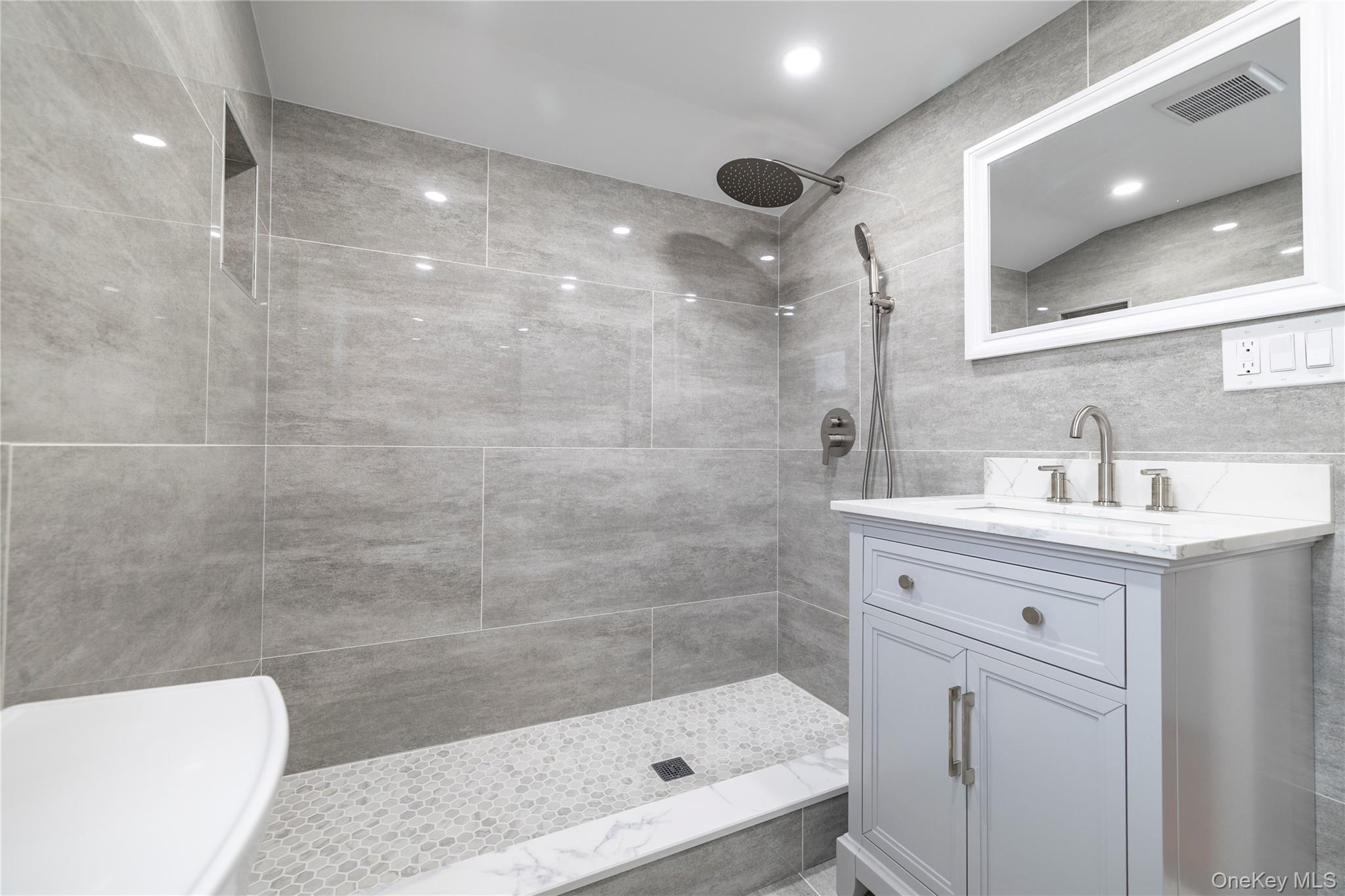 171 S Brookside Avenue – For Sale photo 14