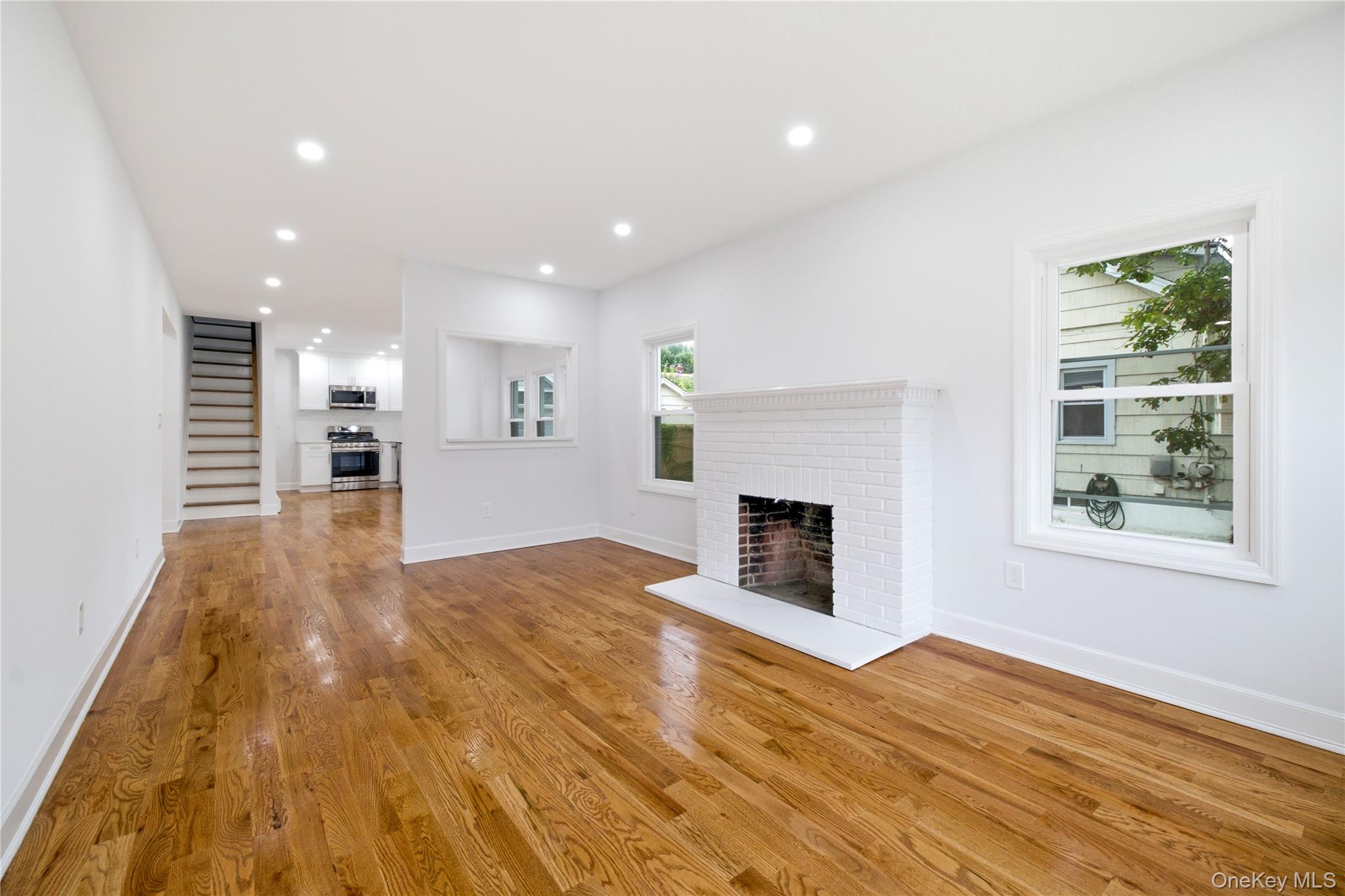 171 S Brookside Avenue – For Sale photo 3