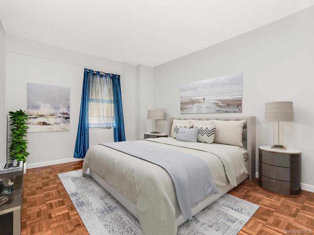 4 Fordham Hill Oval, Unit 1A photo 7