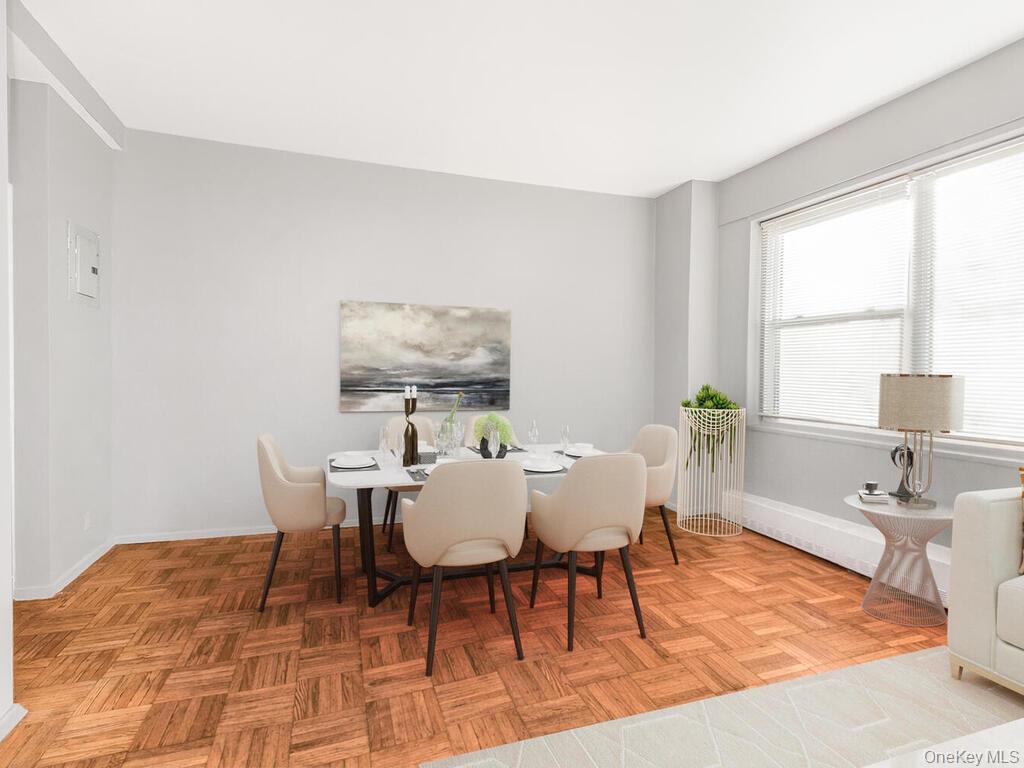 4 Fordham Hill Oval, Unit 1A photo 3