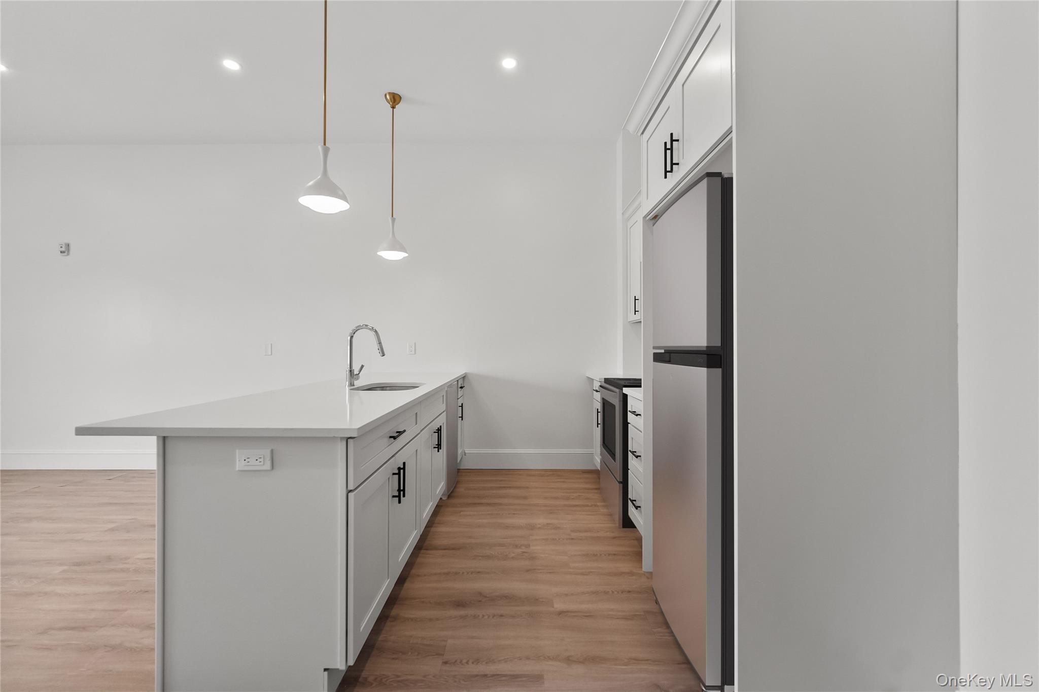 48 North Street, Unit 205 photo 4