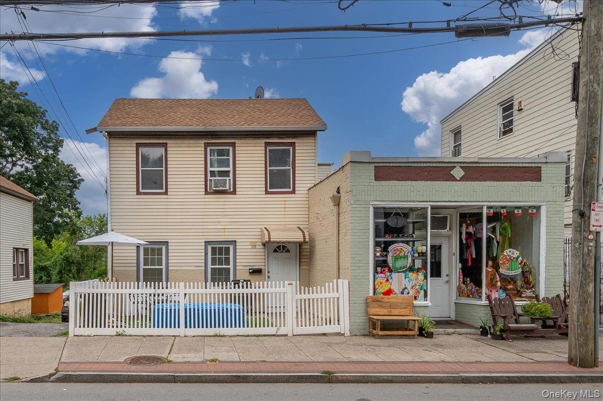 114-116 Ferris Avenue – For Sale