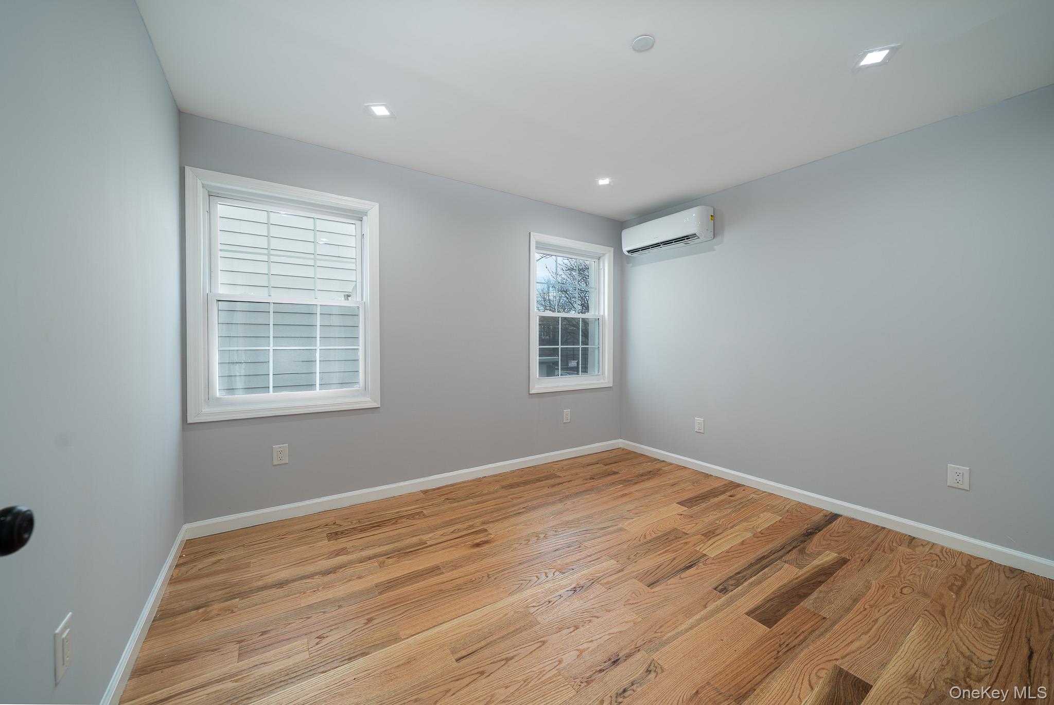 7036 70th Street – For Sale photo 11