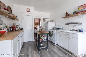 121 Pine Grove Avenue – For Sale photo 23