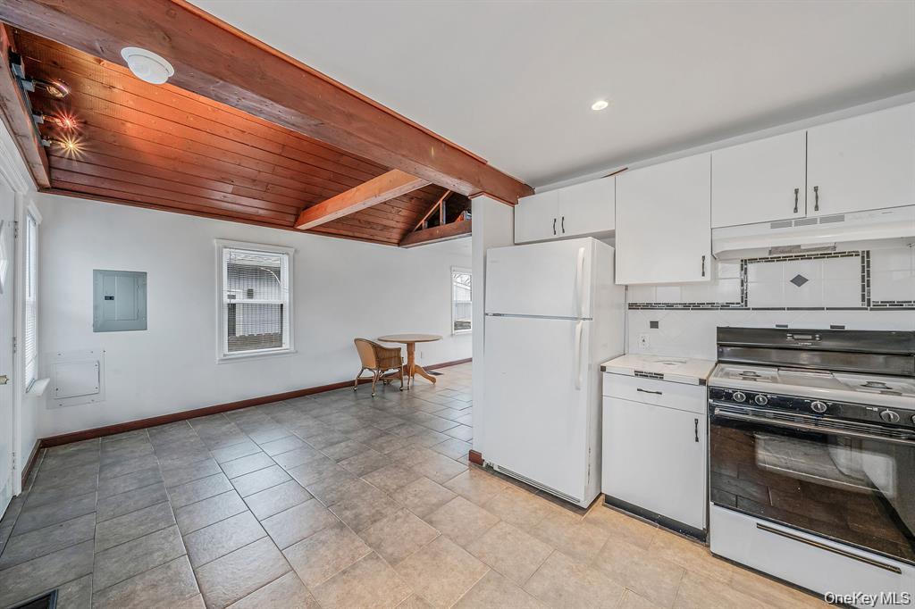 8 Eastern  concourse – For Sale photo 10