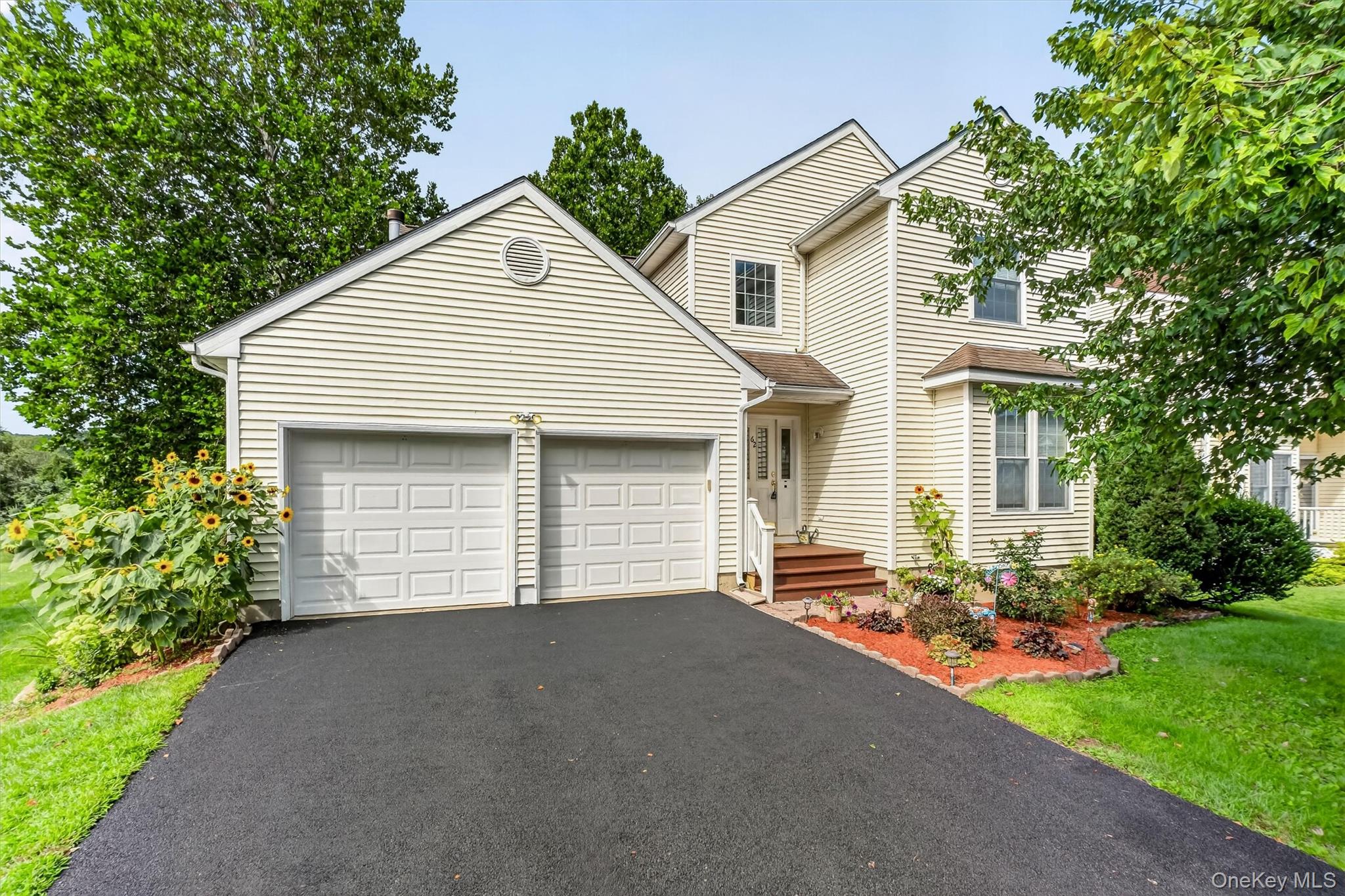 62 Meadowbrook Court – For Sale