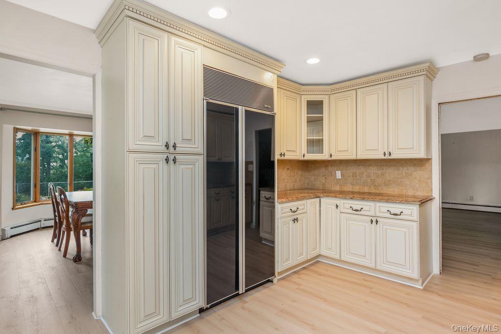 6 Village Drive – For Sale photo 14