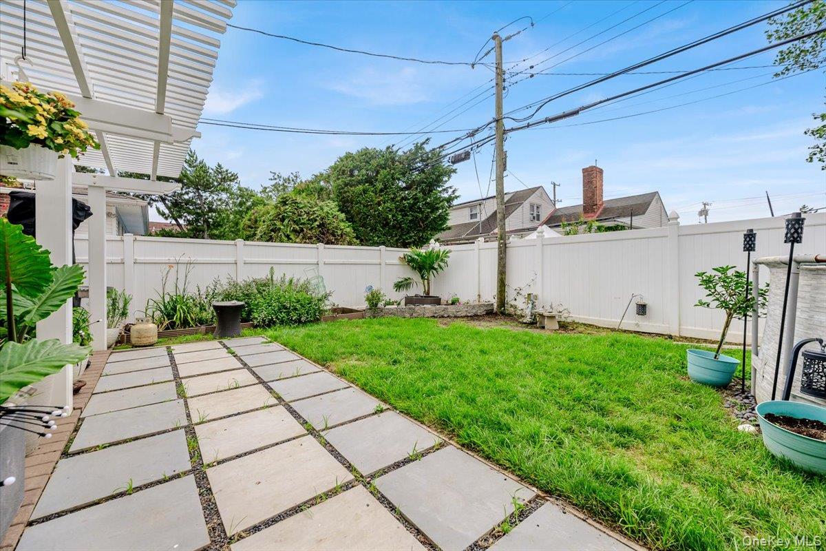 1497 Park Street – For Sale photo 28