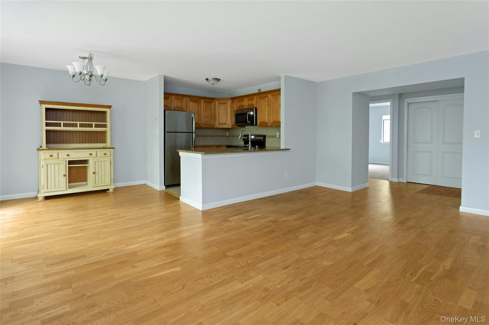 90 Molly Pitcher Lane, Unit F photo 8