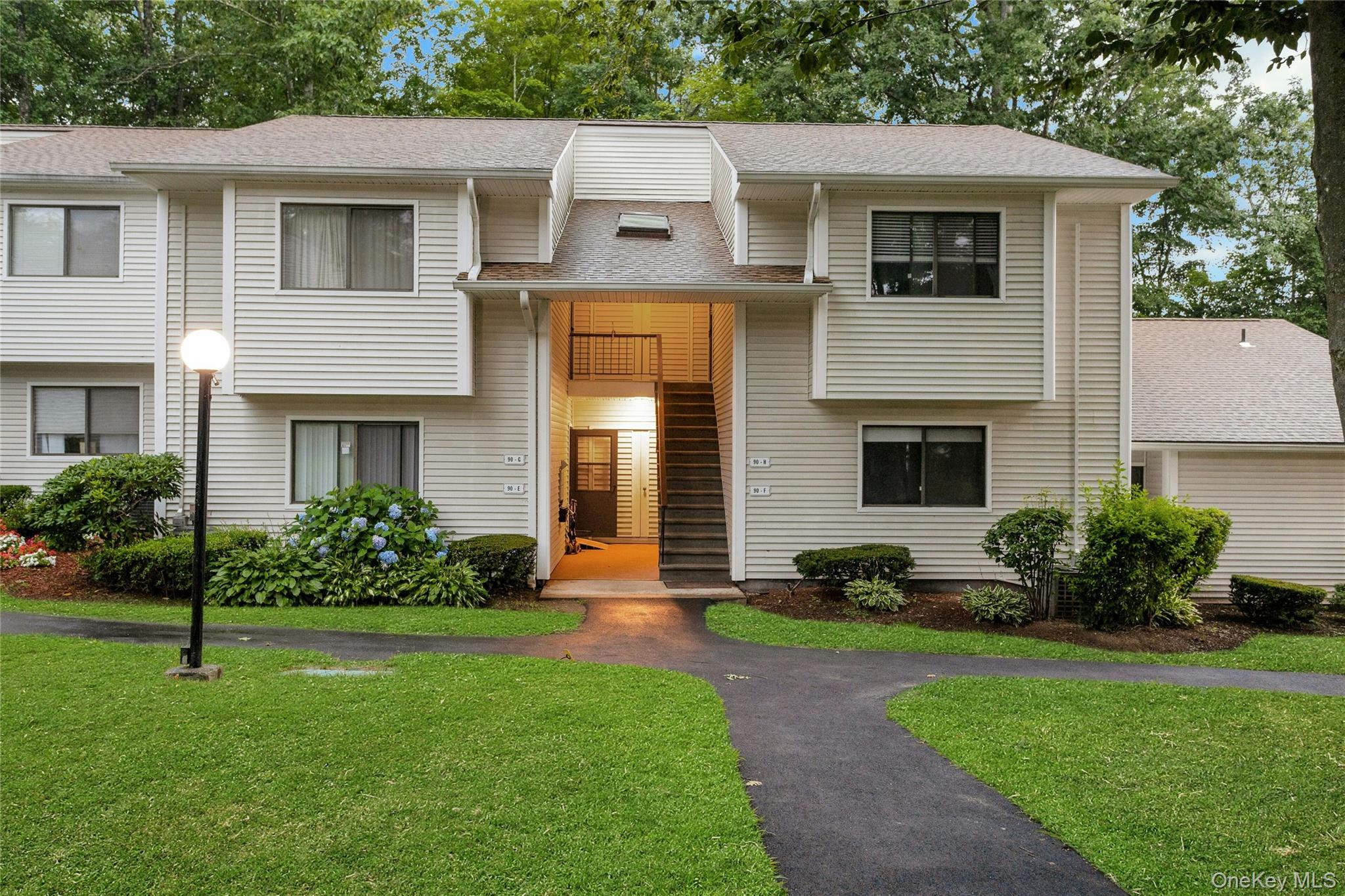 90 Molly Pitcher Lane, Unit F