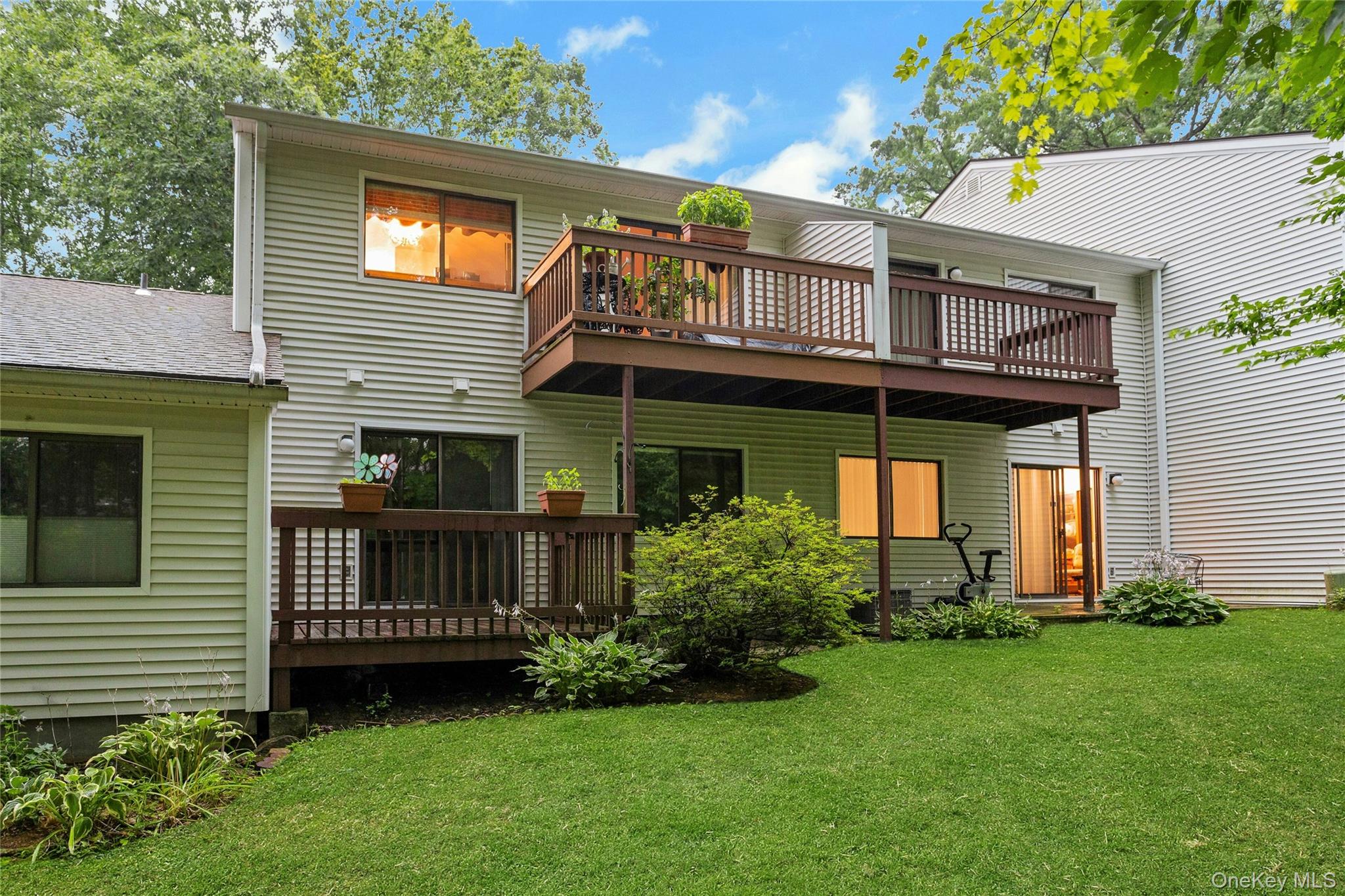 90 Molly Pitcher Lane, Unit F photo 3