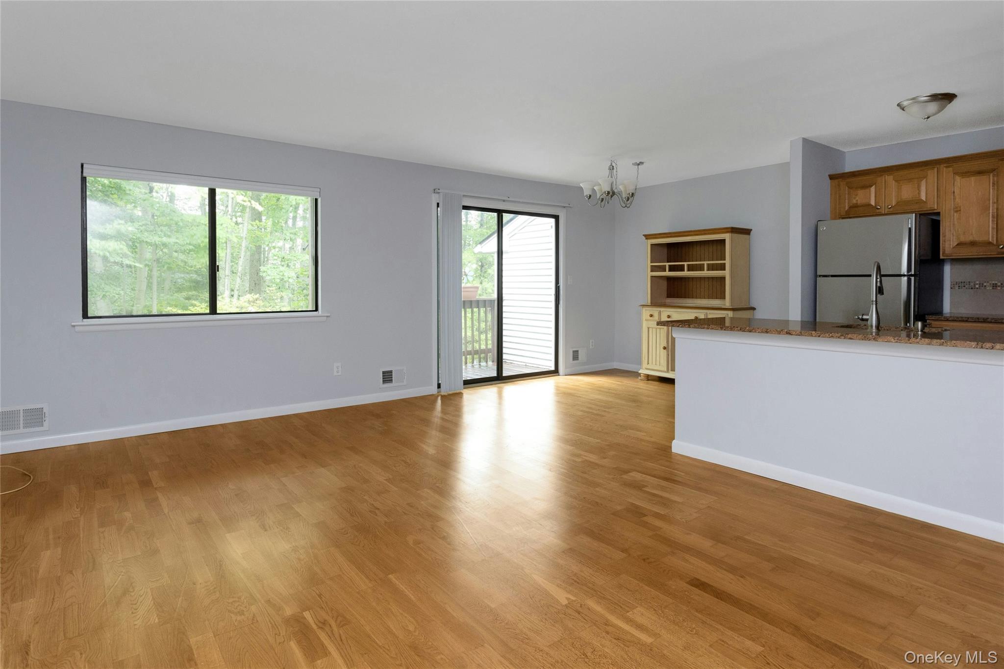 90 Molly Pitcher Lane, Unit F photo 9
