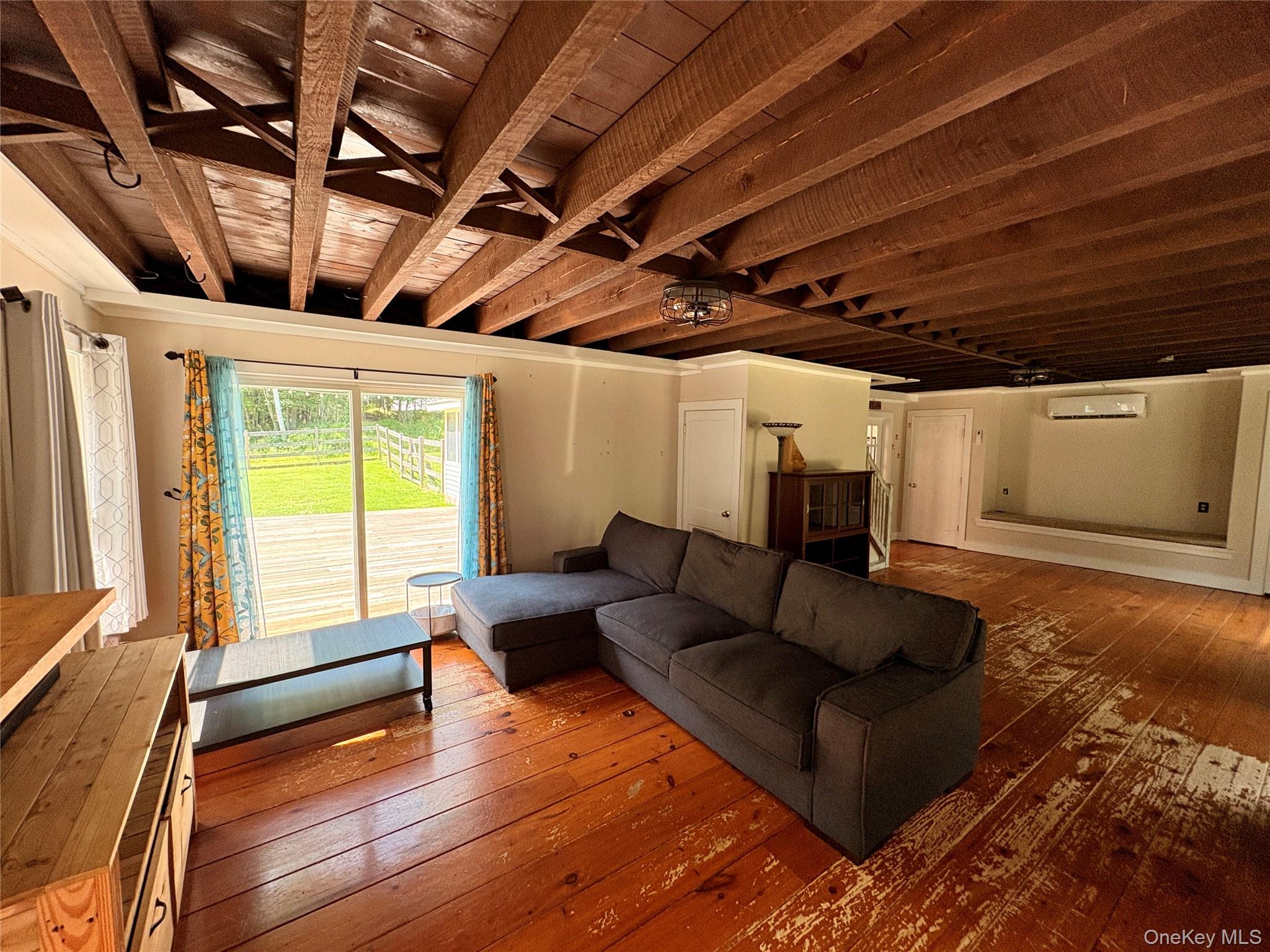 155 Pumpkin Hollow Road N – For Sale photo 4
