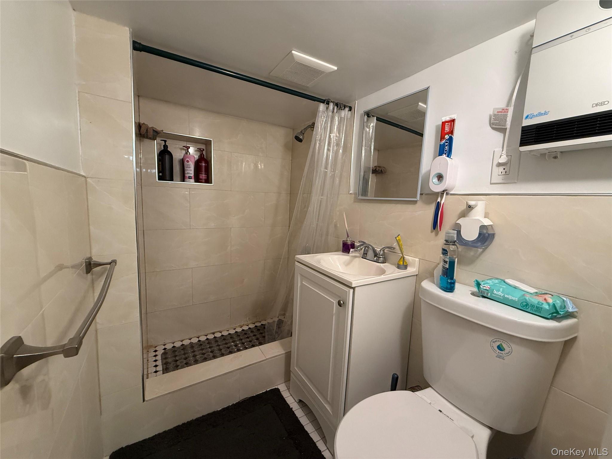 102-08 39th Avenue – For Sale photo 15