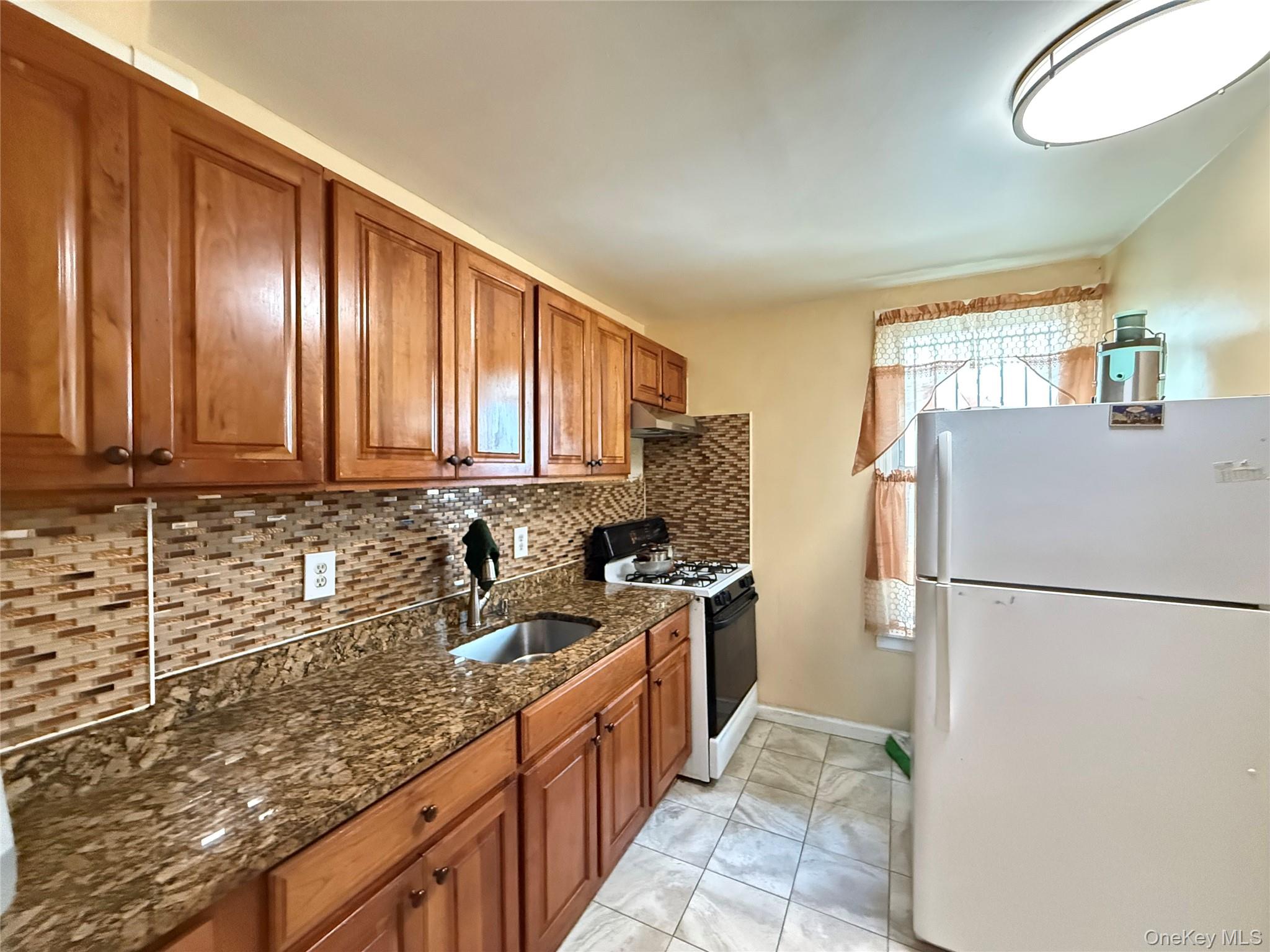 102-08 39th Avenue – For Sale photo 10