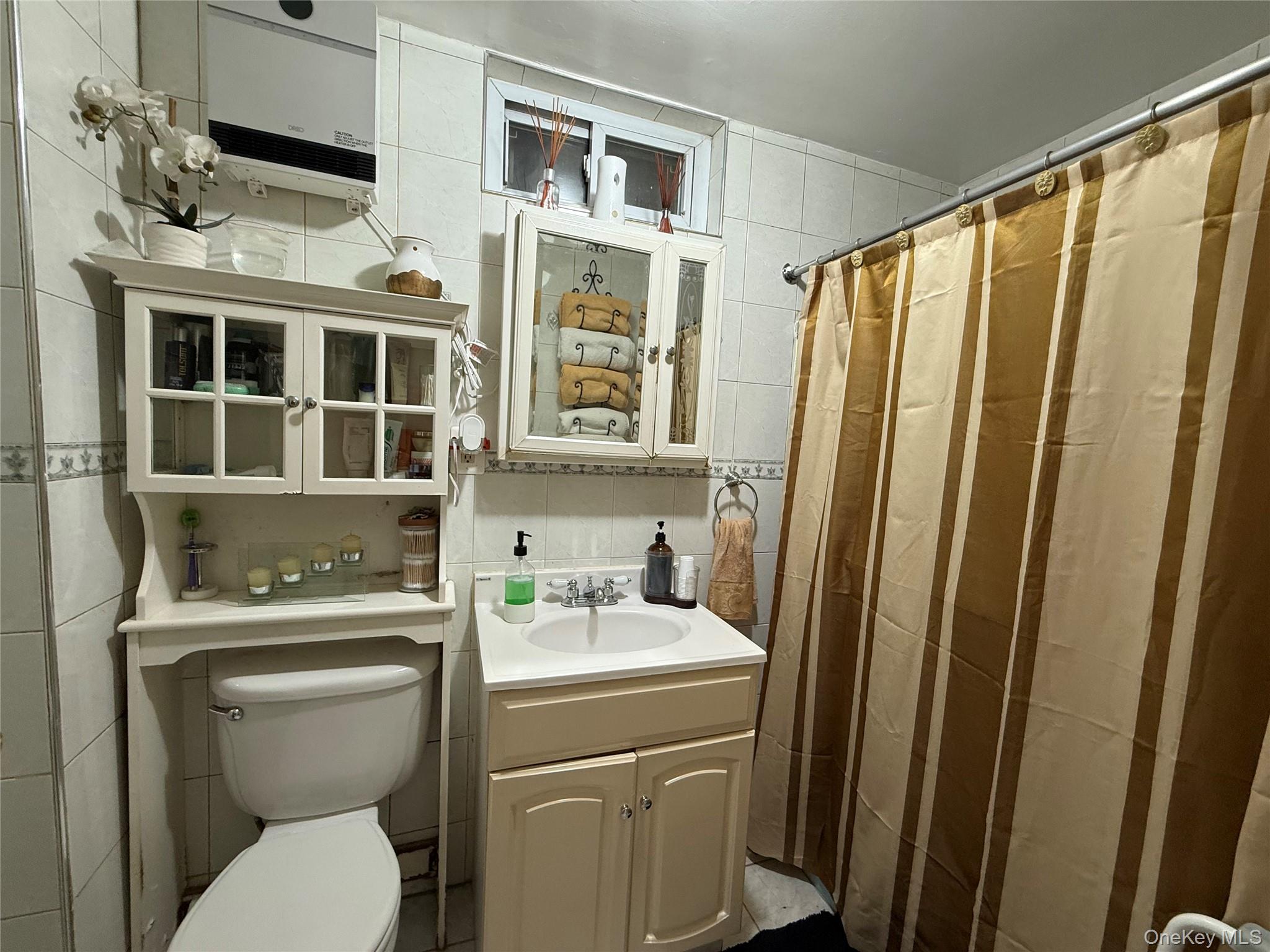 102-08 39th Avenue – For Sale photo 9