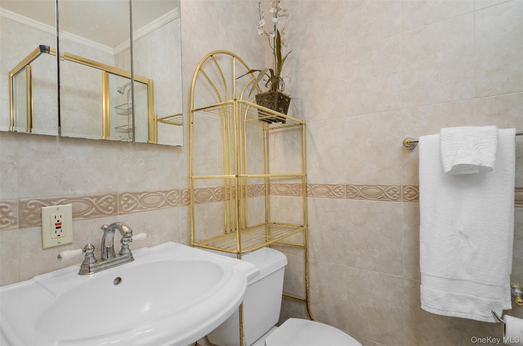 11 Devon Road – For Sale photo 17