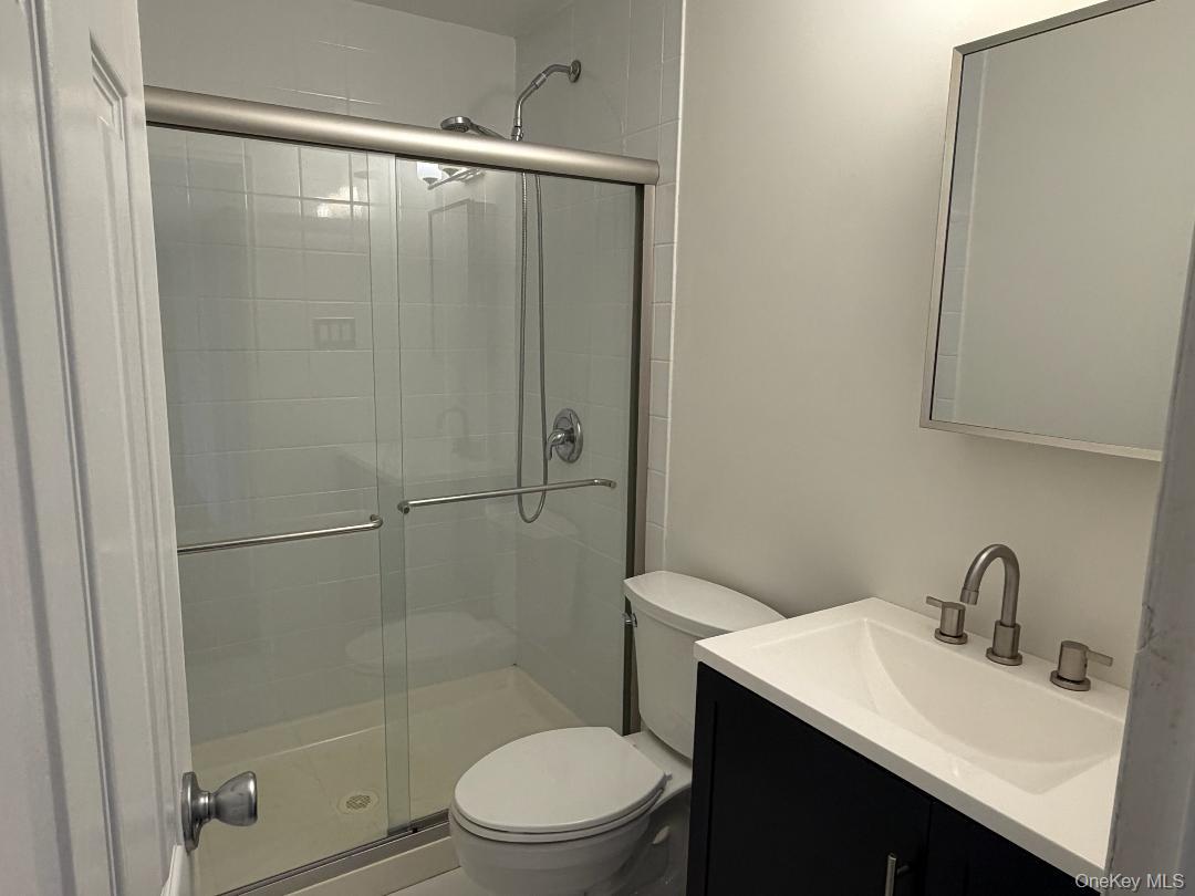 338 Lakeland Avenue, Unit 6 E photo 15