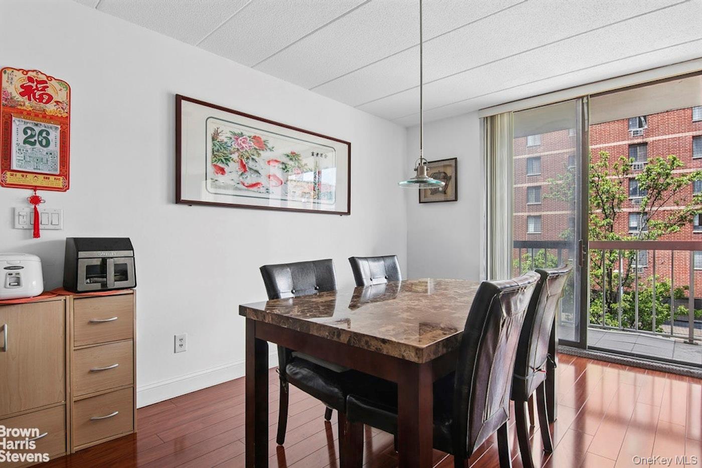 13624 Maple Ave, Unit 3D photo 4
