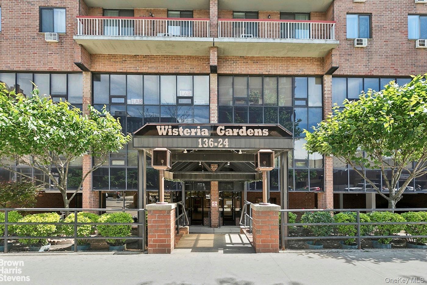 13624 Maple Ave, Unit 3D photo 12