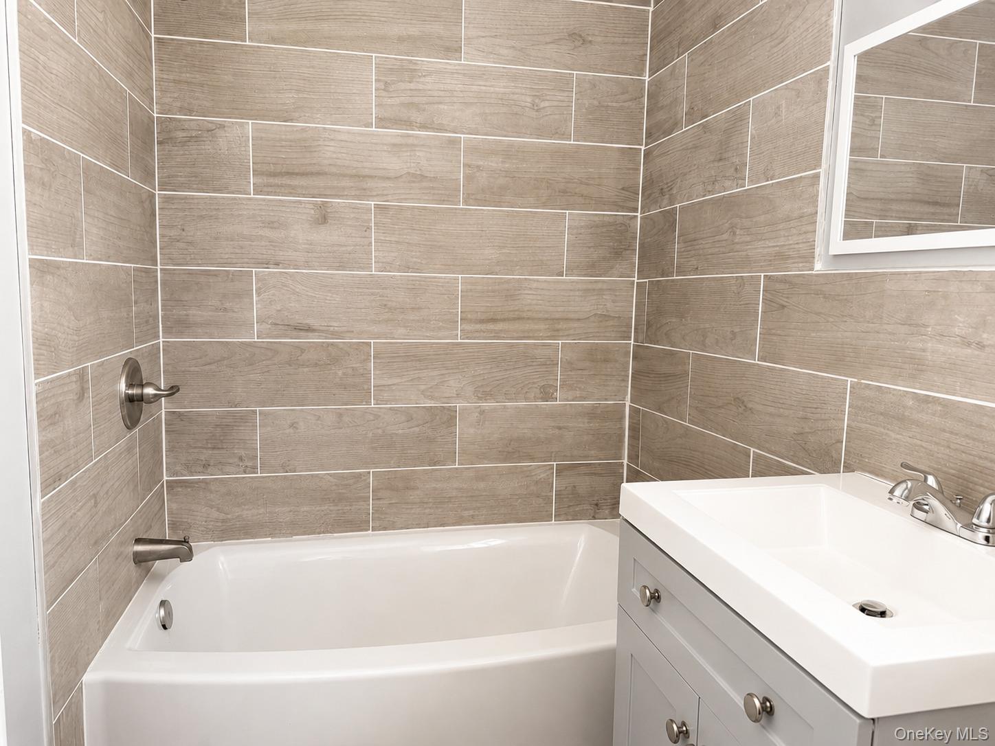 19 Orchard Street, Unit 2 photo 8