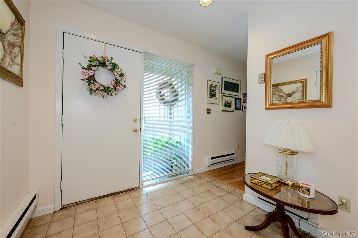 456 Heritage Hills, Unit B photo 3