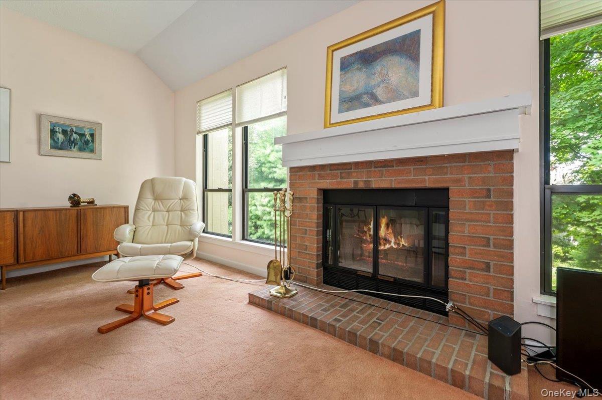 456 Heritage Hills, Unit B photo 7