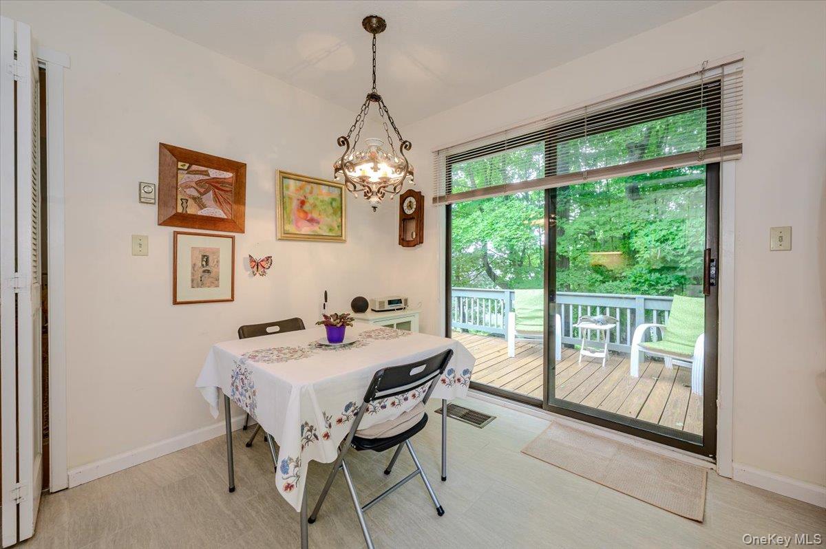 456 Heritage Hills, Unit B photo 12