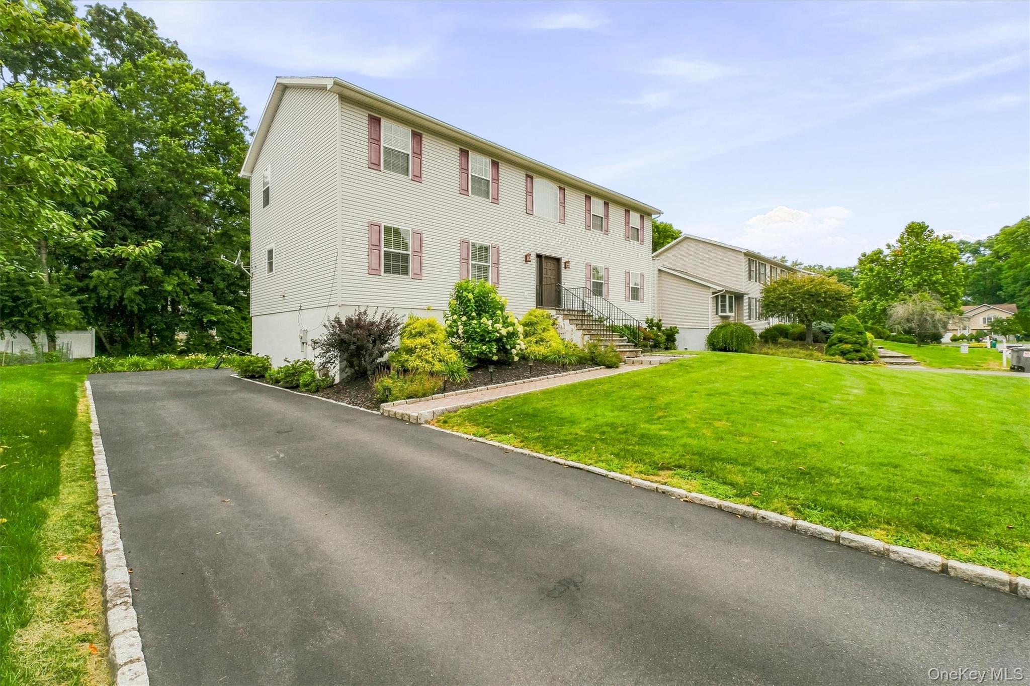 5 Marie Court – For Sale photo 2