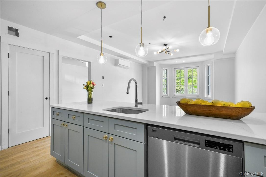 139 Fifth Avenue, Unit 4a photo 8