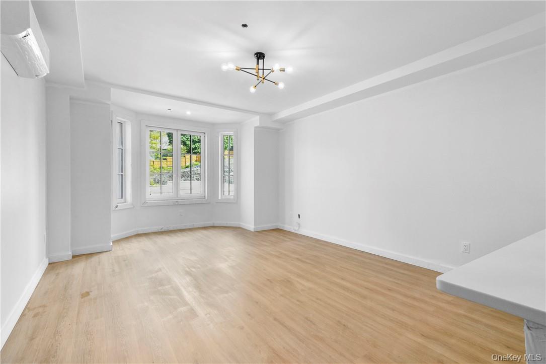 139 Fifth Avenue, Unit 4a photo 3
