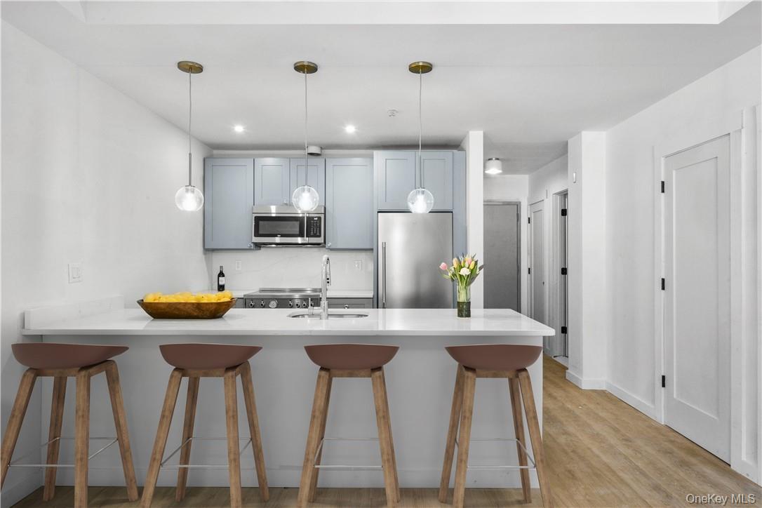 139 Fifth Avenue, Unit 4a photo 5