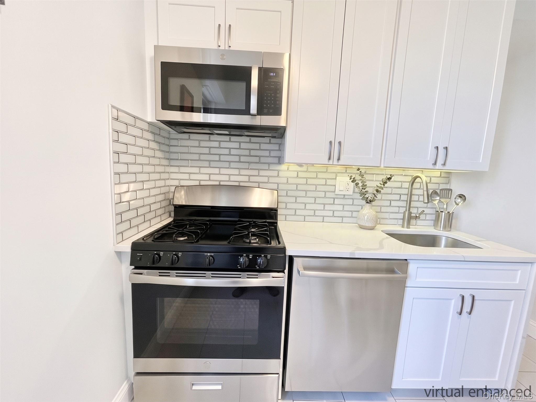 61-20 Grand Central Parkway, Unit A1203 photo 10
