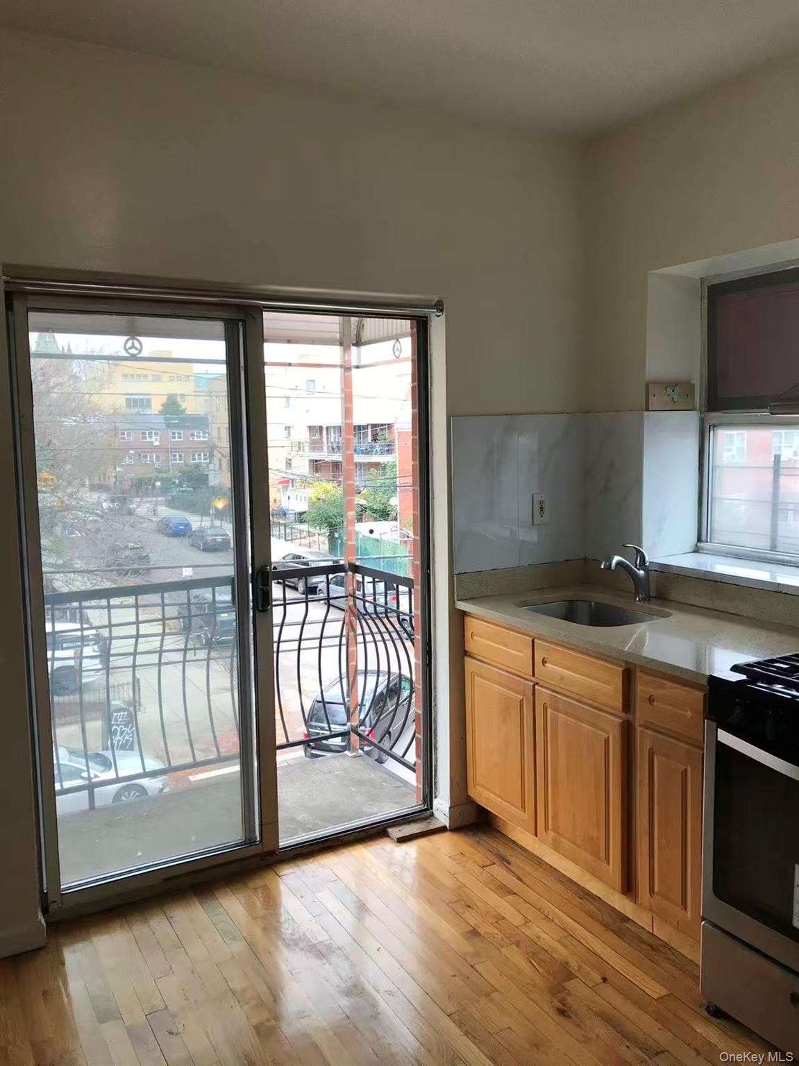 87-86 52nd Avenue – For Sale photo 9