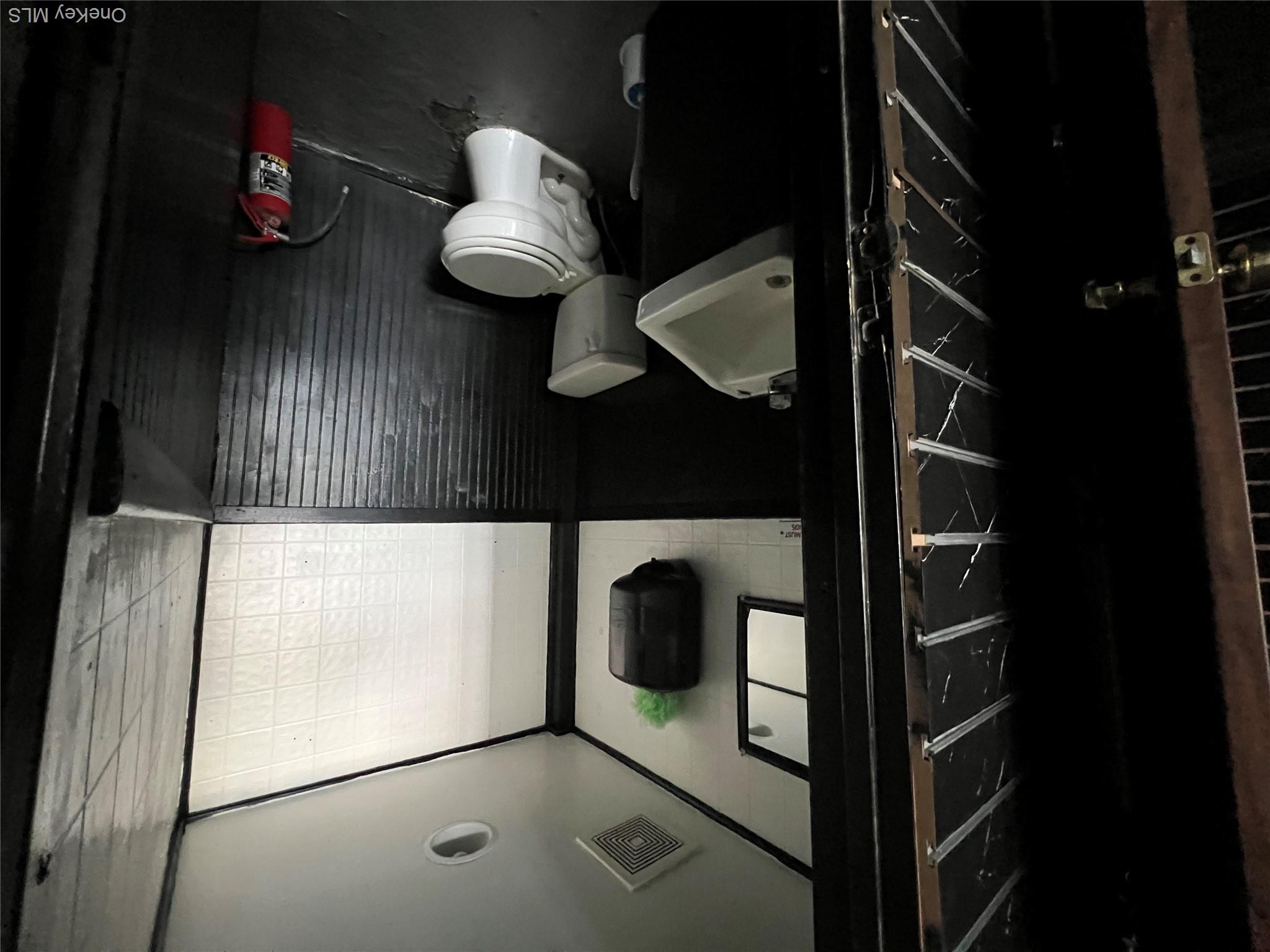 142-146 Shore Road, Unit 144 photo 9