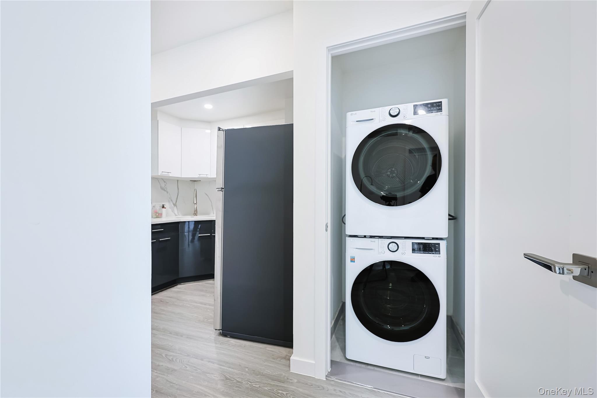 43-30 52nd Street, Unit 3B photo 10