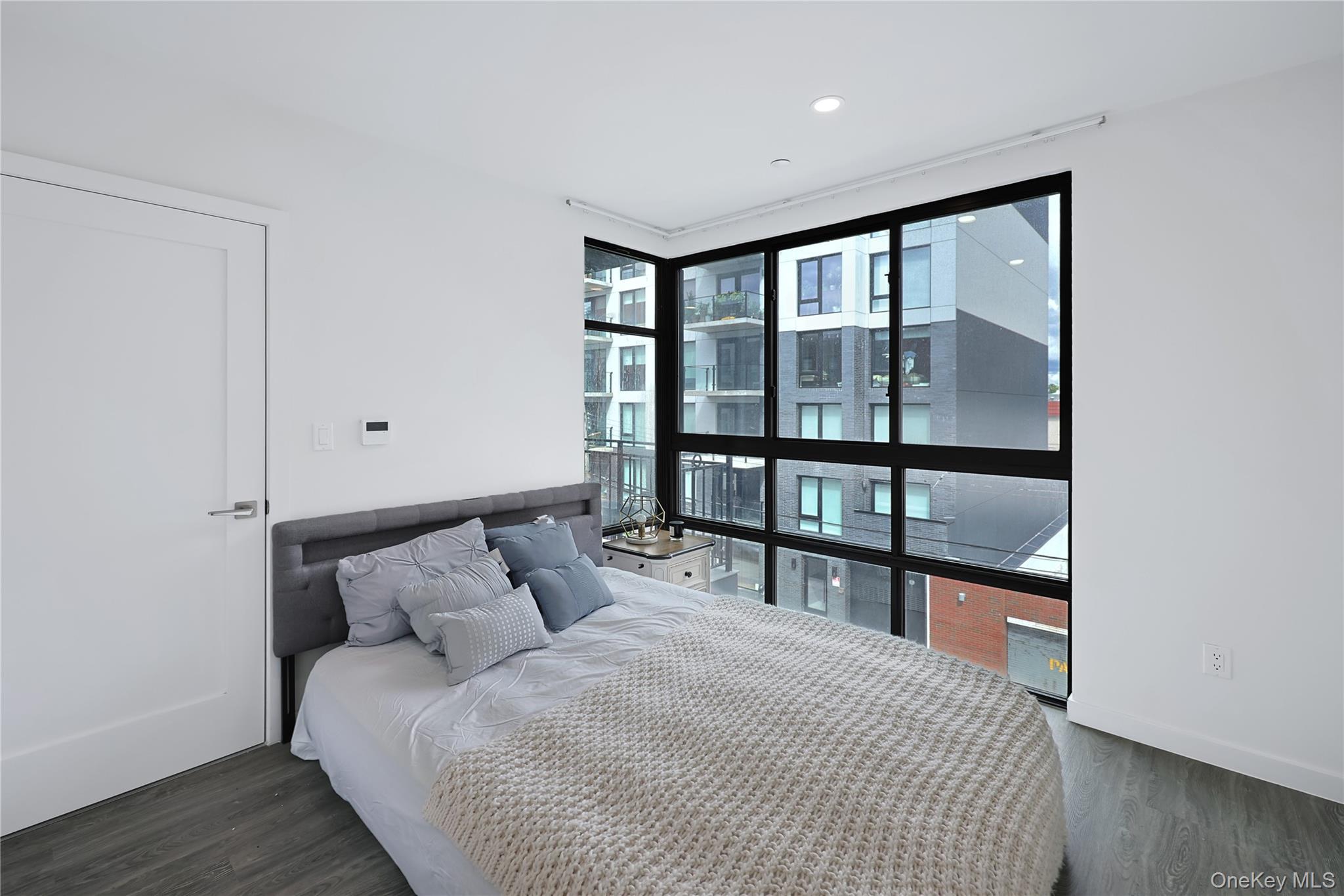 43-30 52nd Street, Unit 3B photo 7
