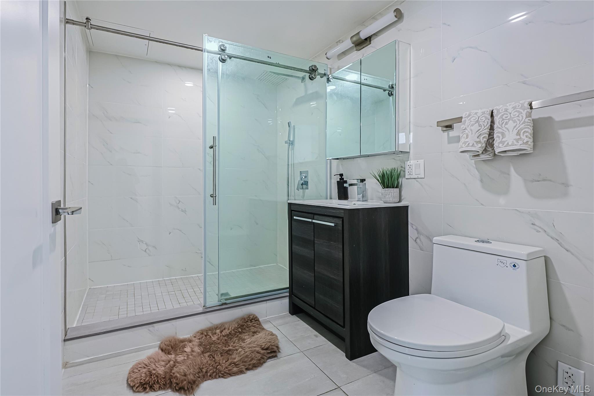 43-30 52nd Street, Unit 3B photo 11