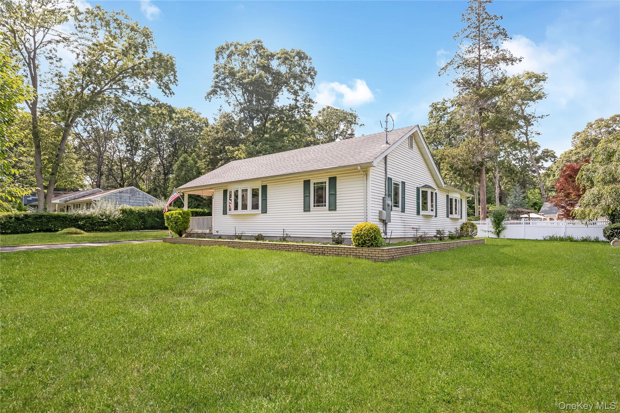 42 Pineacre Drive – For Sale photo 3