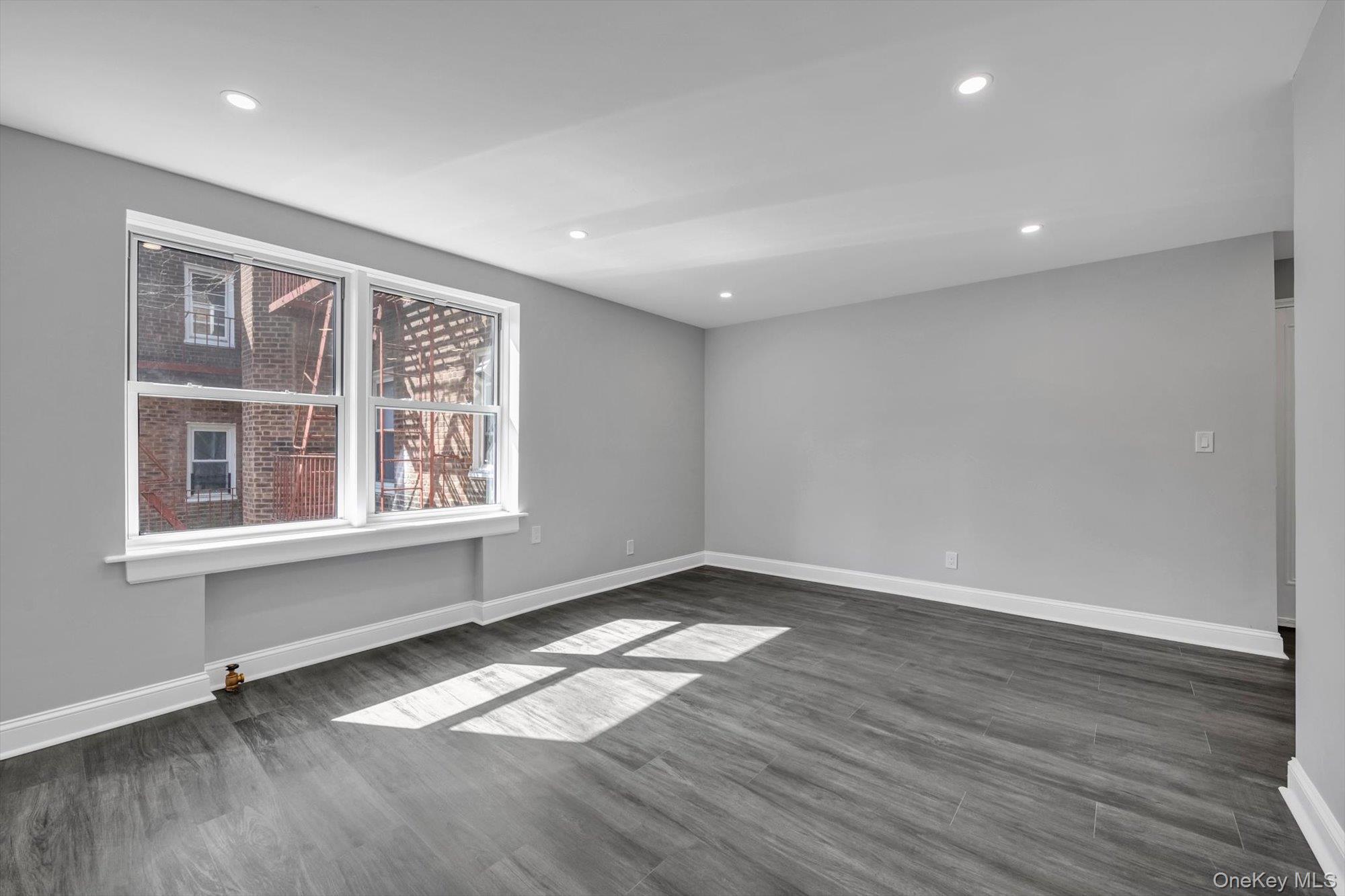 141-12 78th Avenue, Unit 3-H photo 3