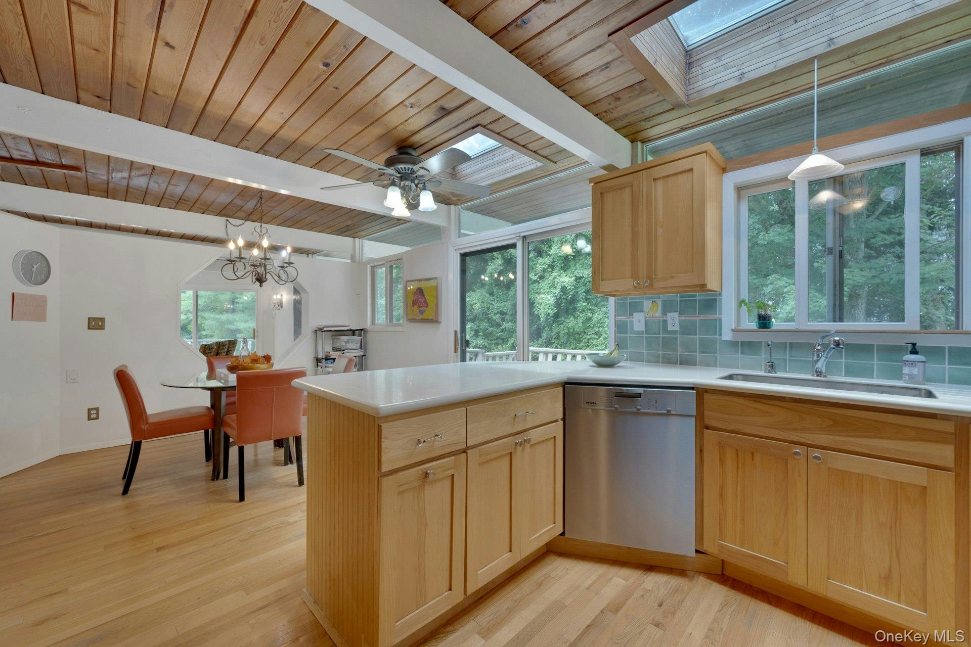 107 Holly Place – For Rent photo 15