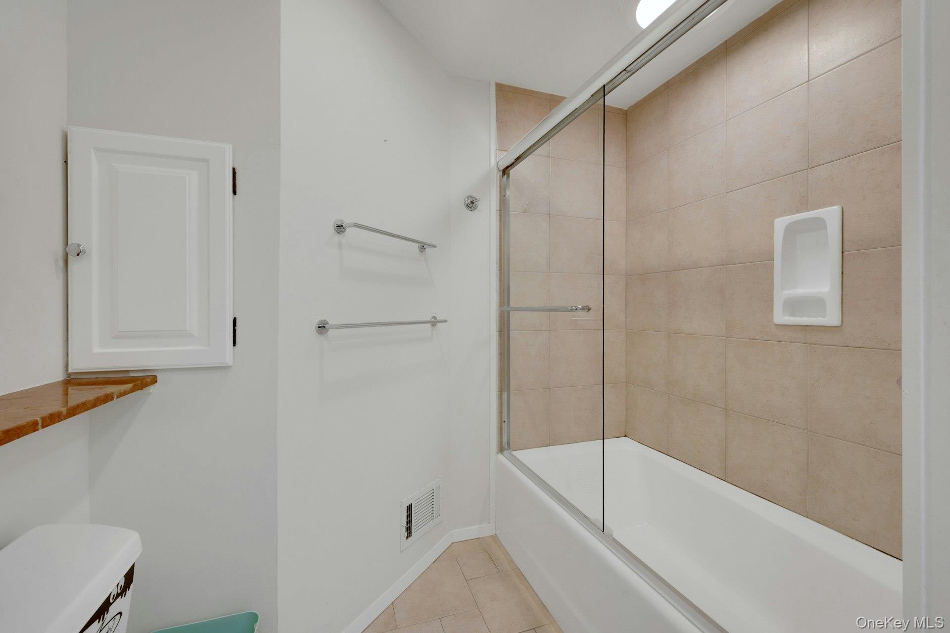 107 Holly Place – For Rent photo 22