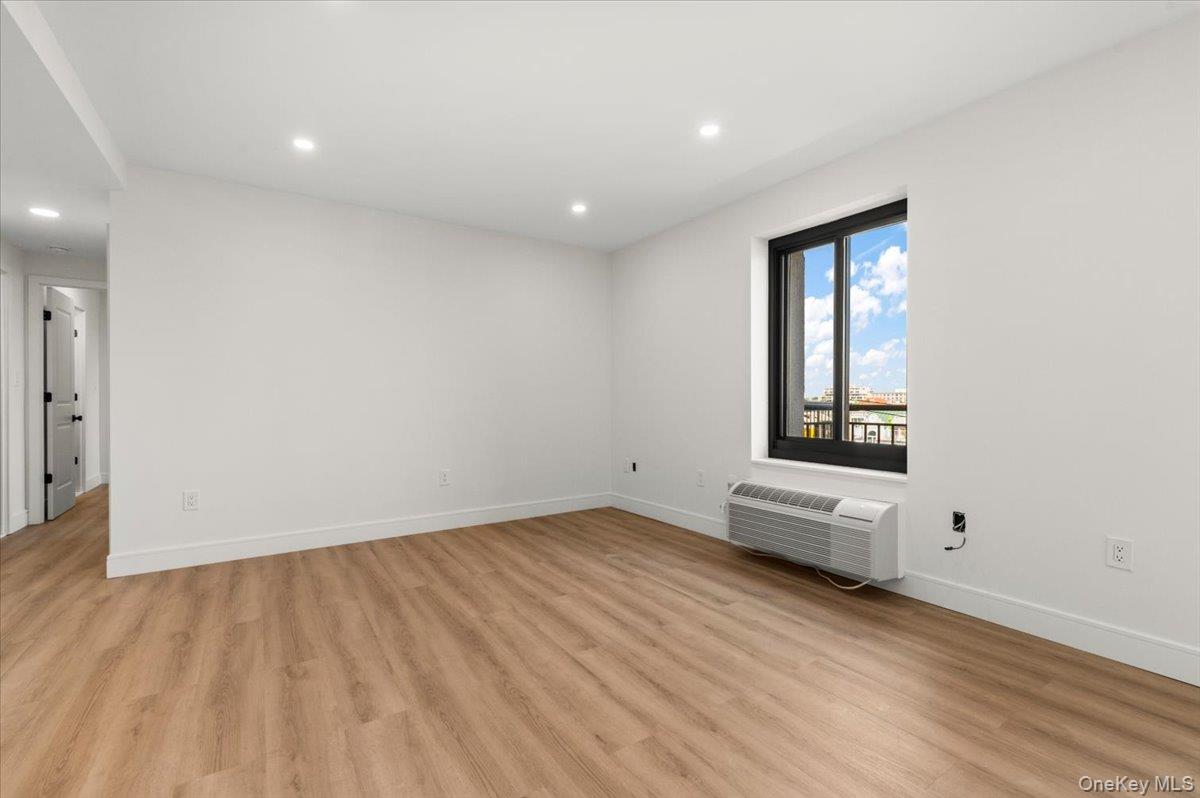 100 Broadway W, Unit 4T photo 13