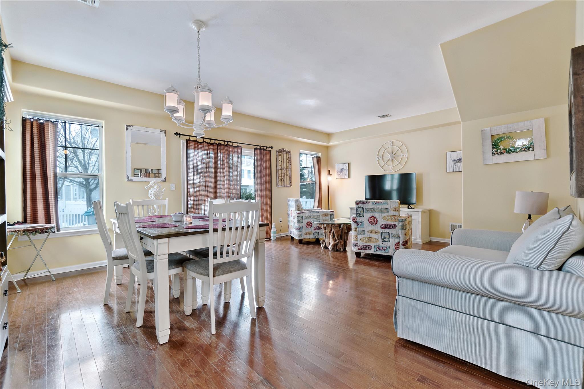 6428 Ocean Avenue S – For Sale photo 3