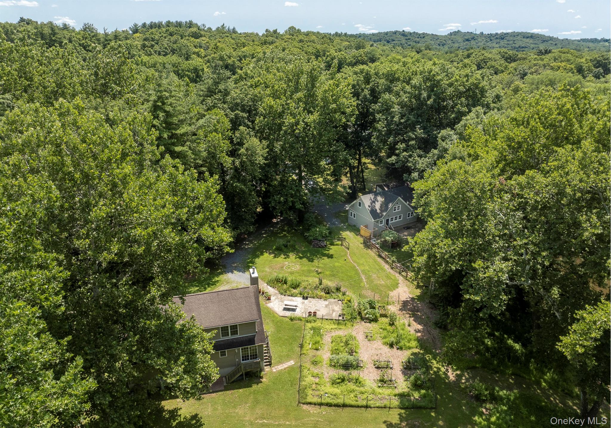 13-14 Creekside Place – For Sale photo 8
