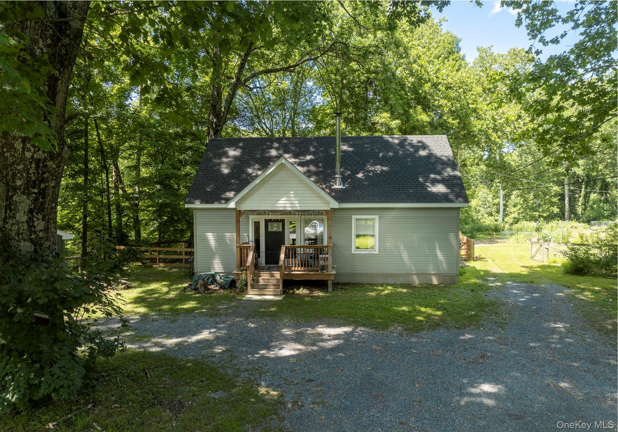 13-14 Creekside Place – For Sale photo 13