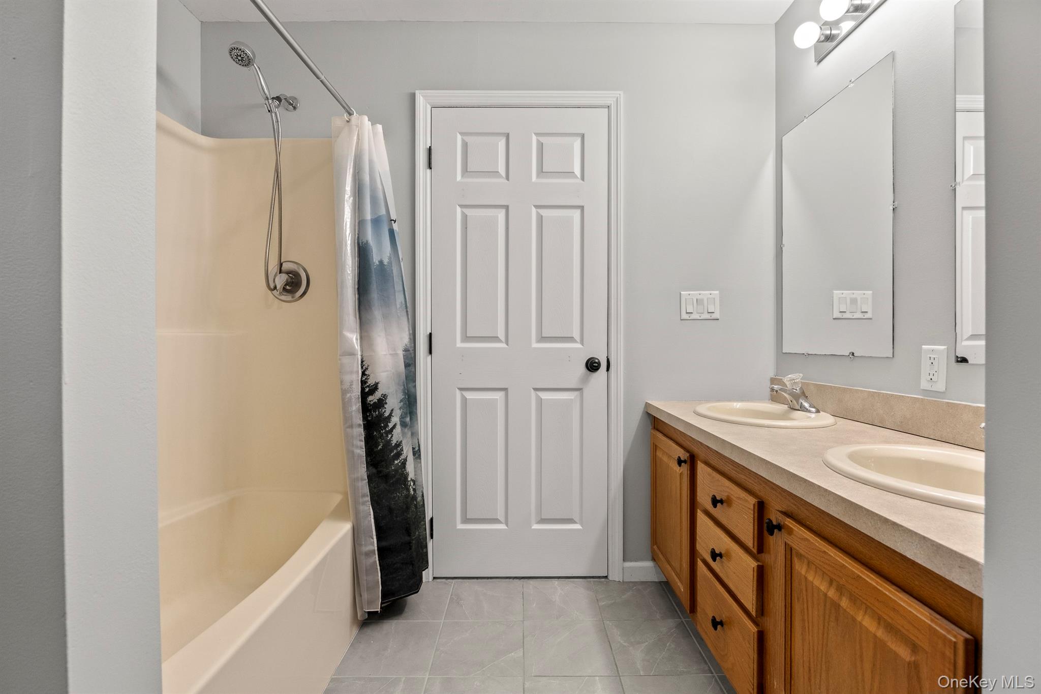 13-14 Creekside Place – For Sale photo 40